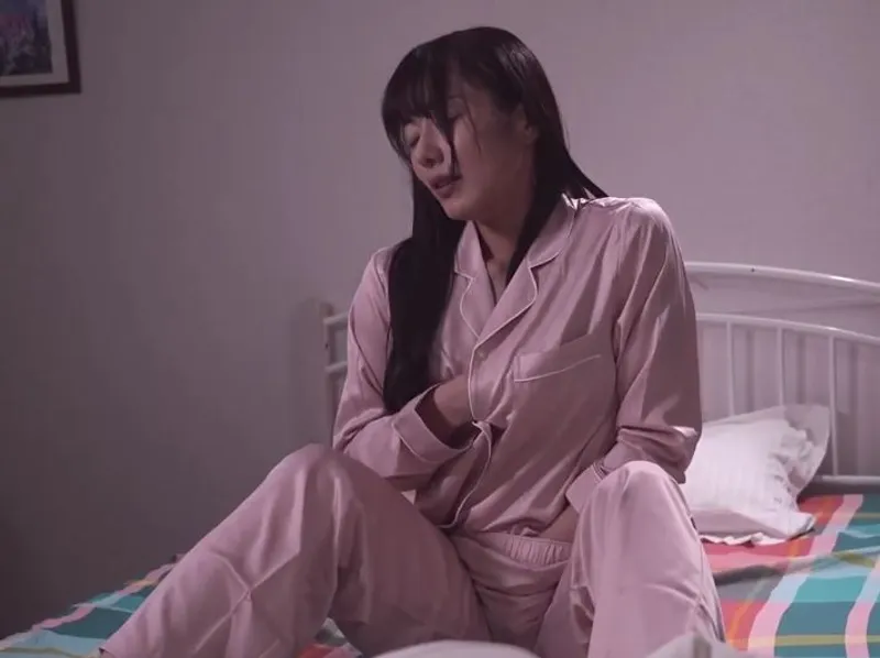 Tự sướng hàng đêm vì người chồng bỏ bê, vợ quyết định tìm đến ứng dụng hèn hò